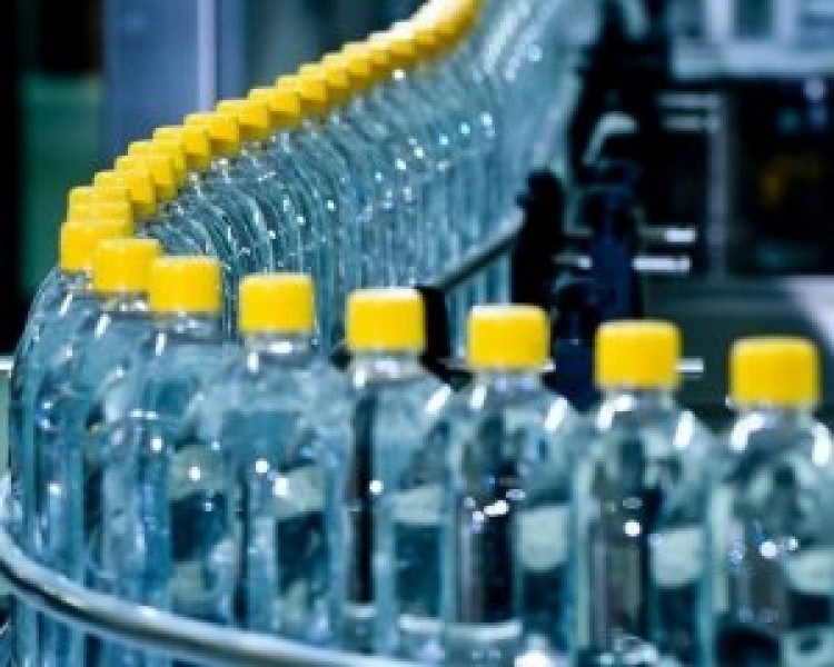como-se-fabrica-una-botella-de-pet