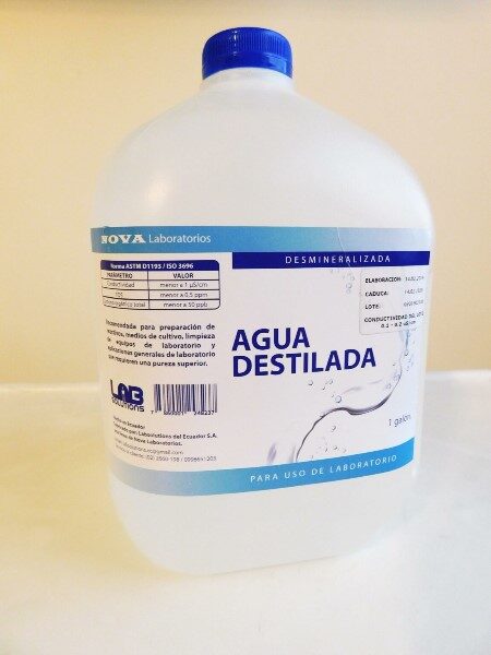 agua-destilada-para-beber