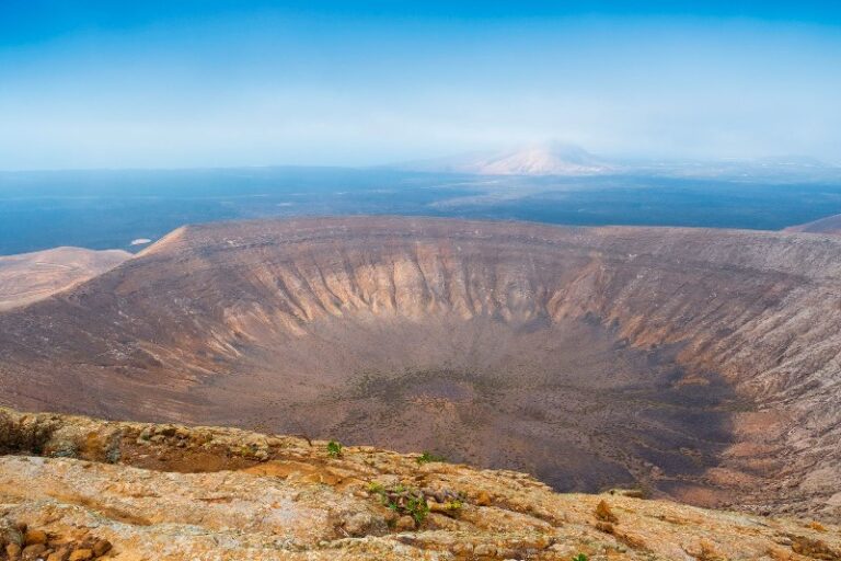 crater-del-volcan