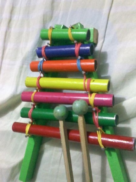 instrumentos-musicales-con-cosas-recicladas