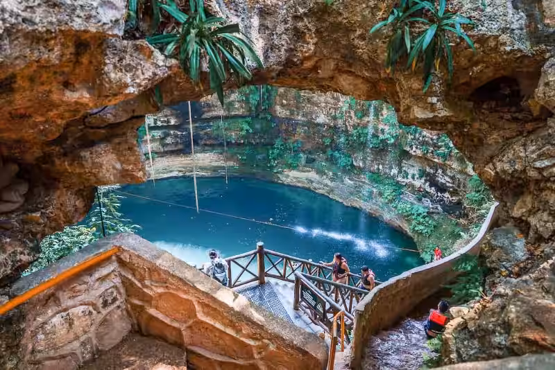 cenote_selva_maya